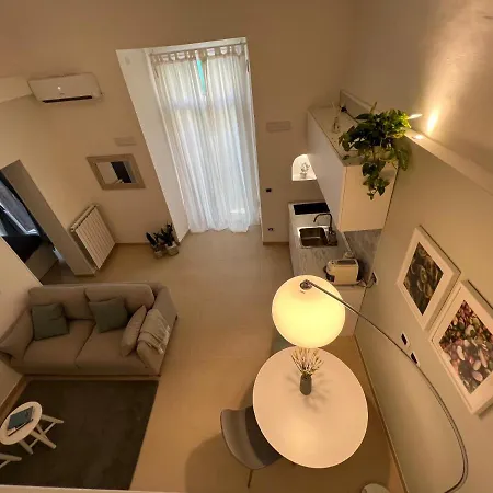 Com A Cas - Feel At In The Old Town *